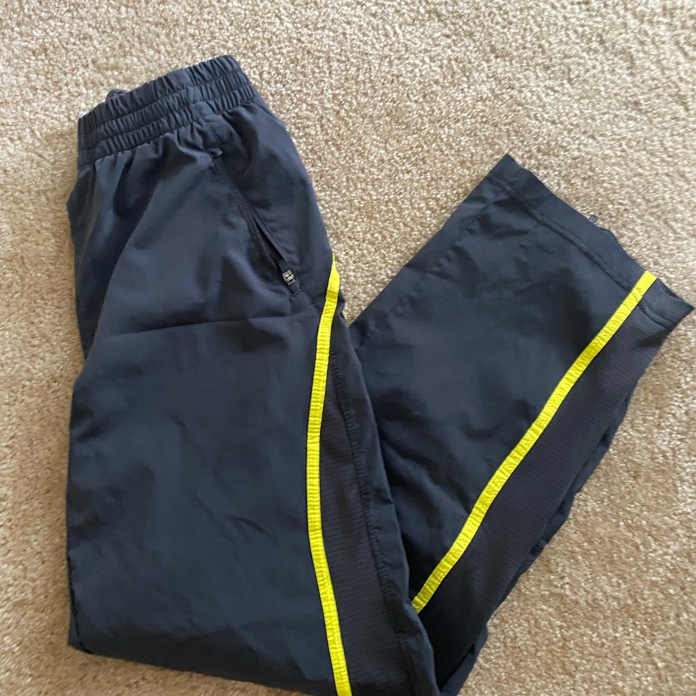 Tek Gear Warm Up/Wind Pants